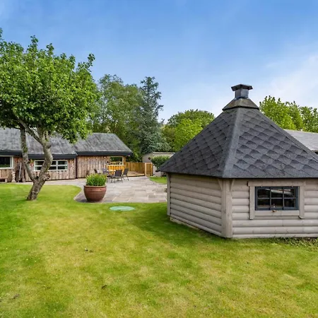 2 Bed In Oc-f32111 펜션 페이틀리브리지